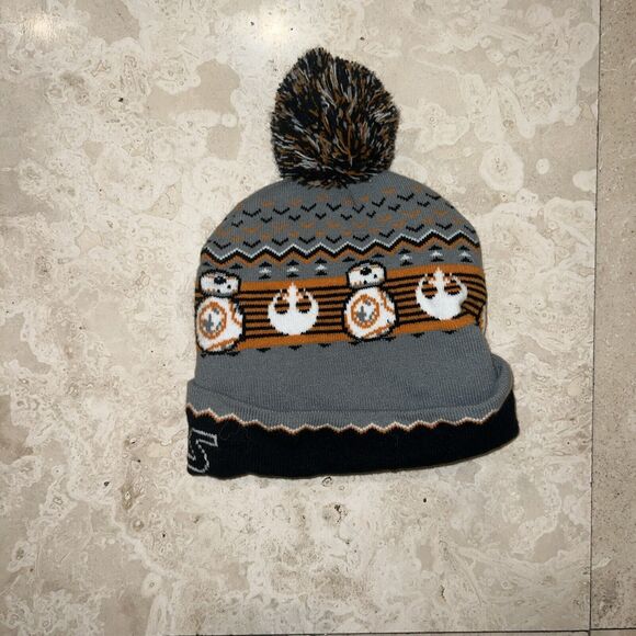 Set Of Two STAR WARS NEW ERA Knit Ski Beanie Hats Adult - Picture 5 of 5
